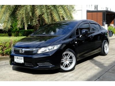 Honda Civic FB 1.8s  เครื่องยนต์: เบนซิน เกียร์:AT ปี:2013 สี: ดำ ไมล์ : 9x,xxx กม.